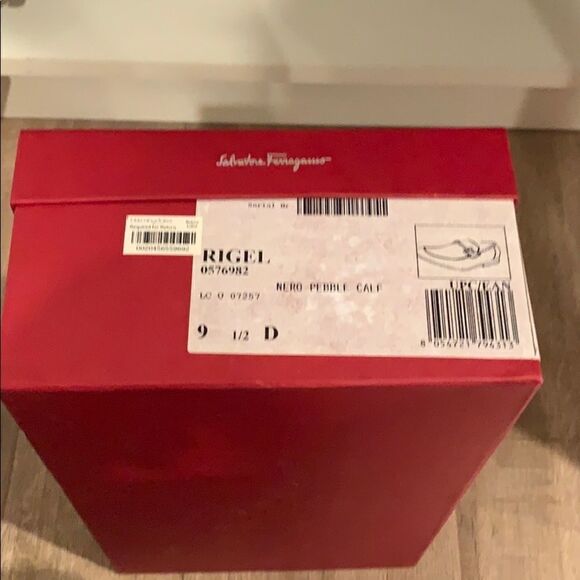 🎉Last deal🎉Salvatore Ferragamo shoe Box - Picture 5 of 6